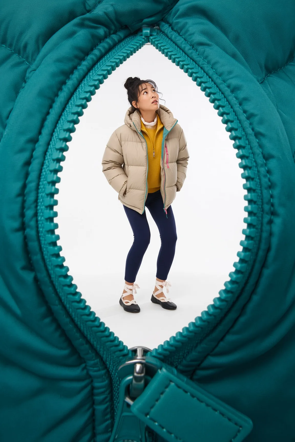 Beige Puffer Inside Teal Zipper